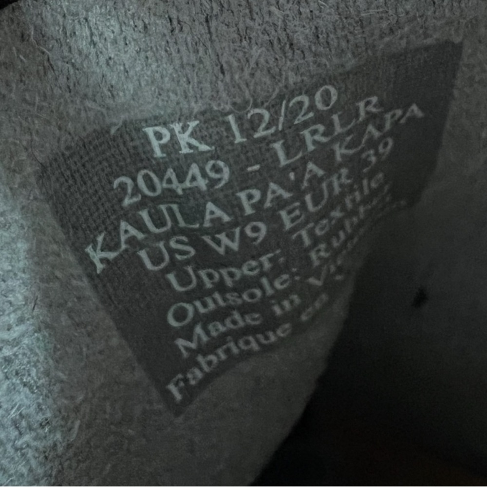 OluKai Women's Kaula Pa'a Kapa Shoes EUC Size 9/EU39 - Picture 6 of 7